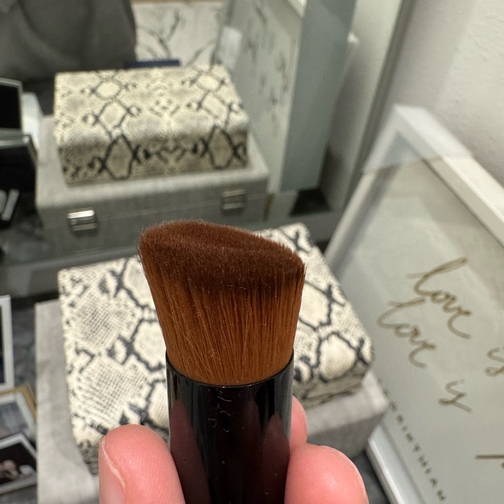 CHANEL Black  Brush with Brown Bristles BRAND NEW NEVER USED. - Picture 3 of 9